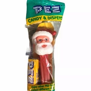 New Santa Claus PEZ Christmas Candy Dispenser